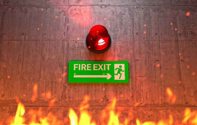 Sécurité incendie magasin : obligations ERP et équipements 2026