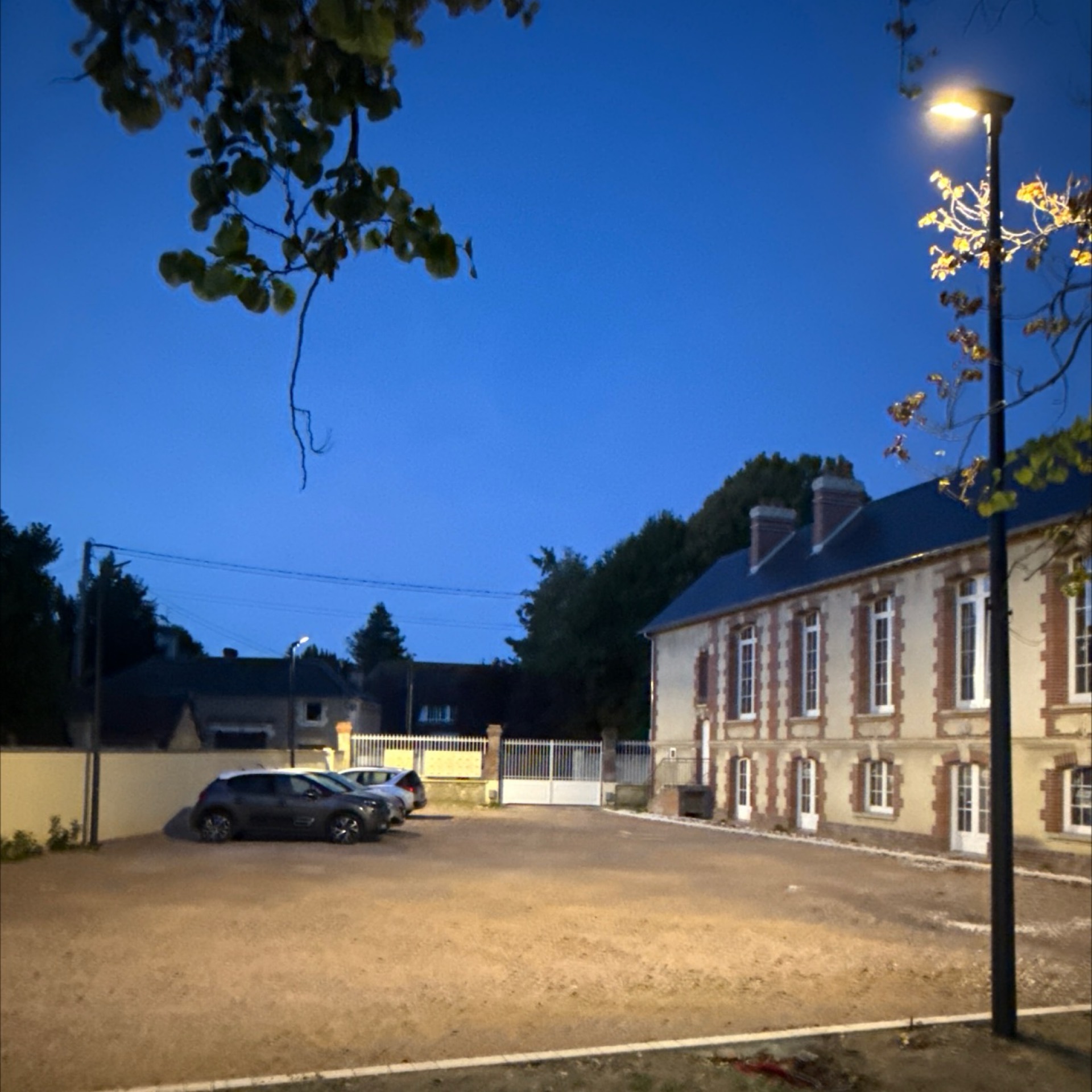 Installation de lampadaire LED à Falaise